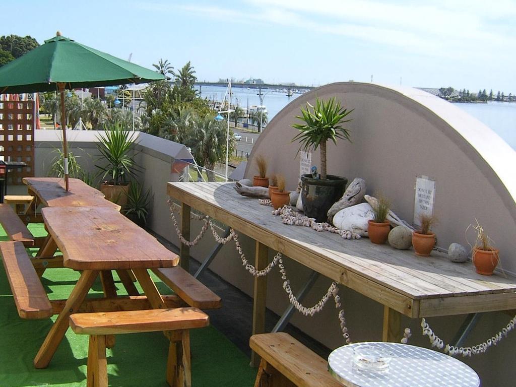 Harbourside City Backpackers Tauranga Eksteriør bilde